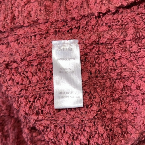 NET.153 Red Knit Sweater by - Picture 5 of 5